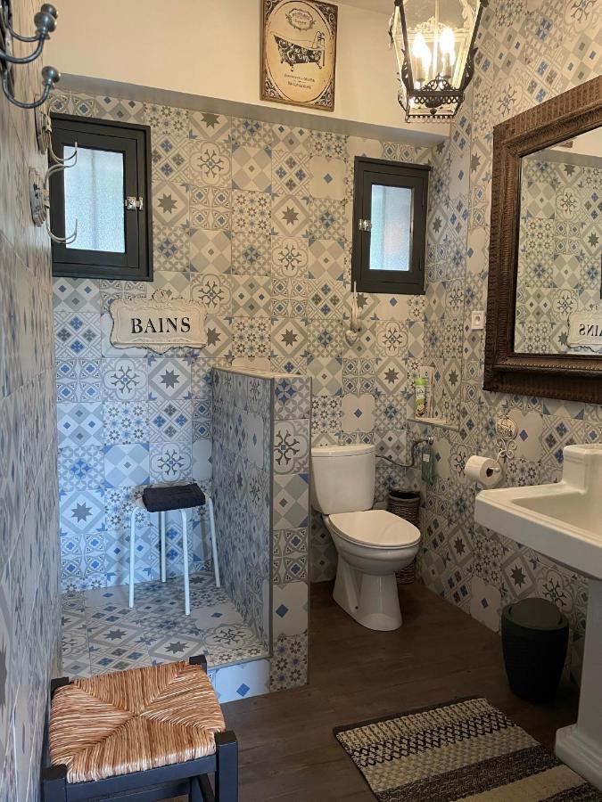 Au Pied Des Baous Bed & Breakfast Vence Exterior foto