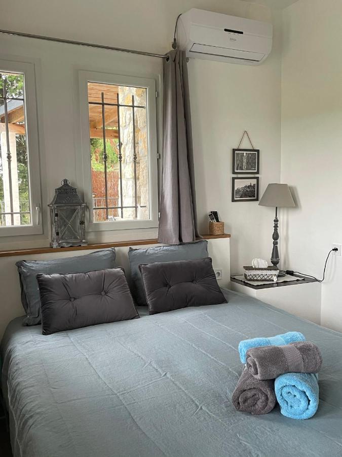 Au Pied Des Baous Bed & Breakfast Vence Exterior foto