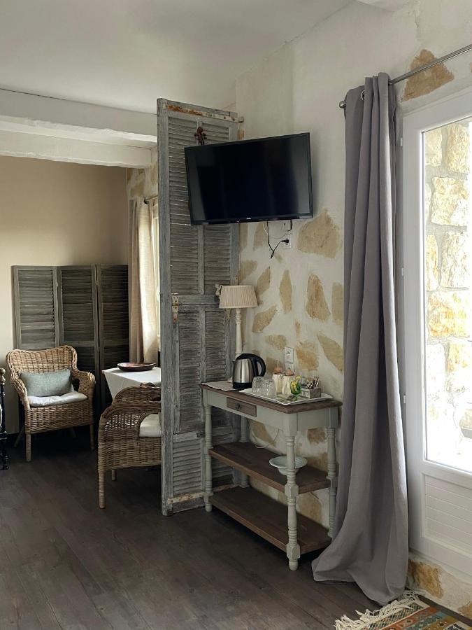 Au Pied Des Baous Bed & Breakfast Vence Exterior foto