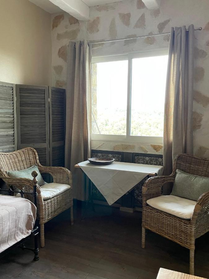 Au Pied Des Baous Bed & Breakfast Vence Exterior foto