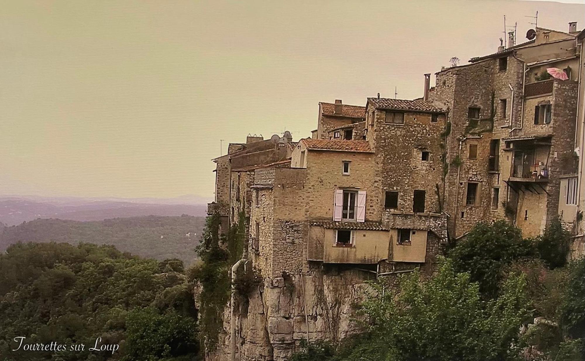 Au Pied Des Baous Bed & Breakfast Vence Exterior foto
