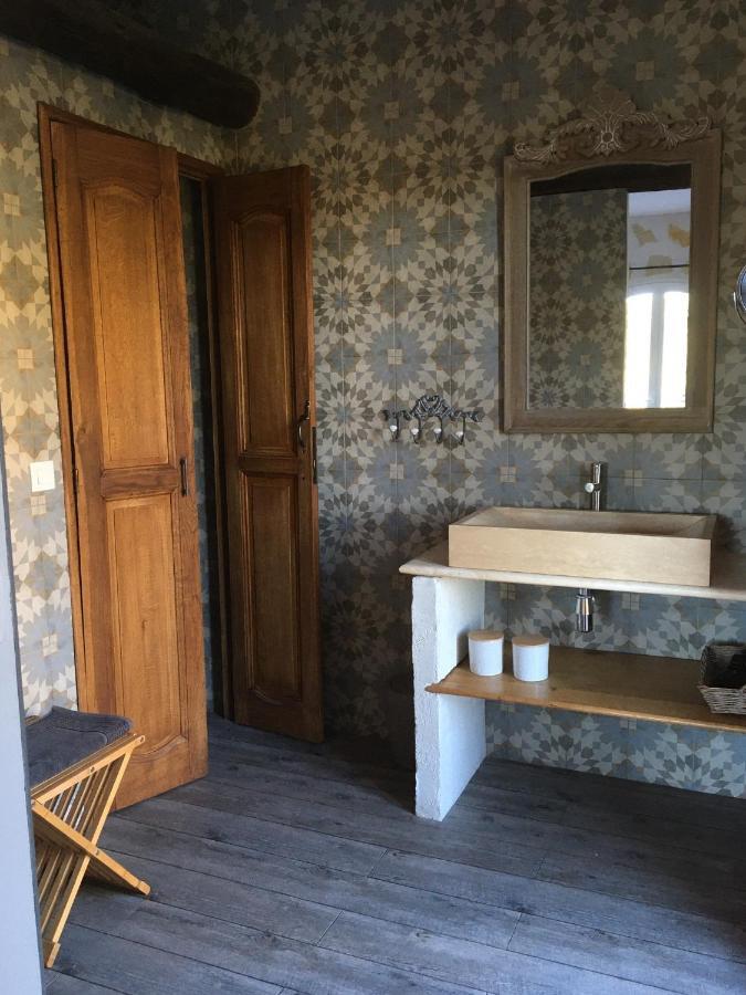 Au Pied Des Baous Bed & Breakfast Vence Exterior foto