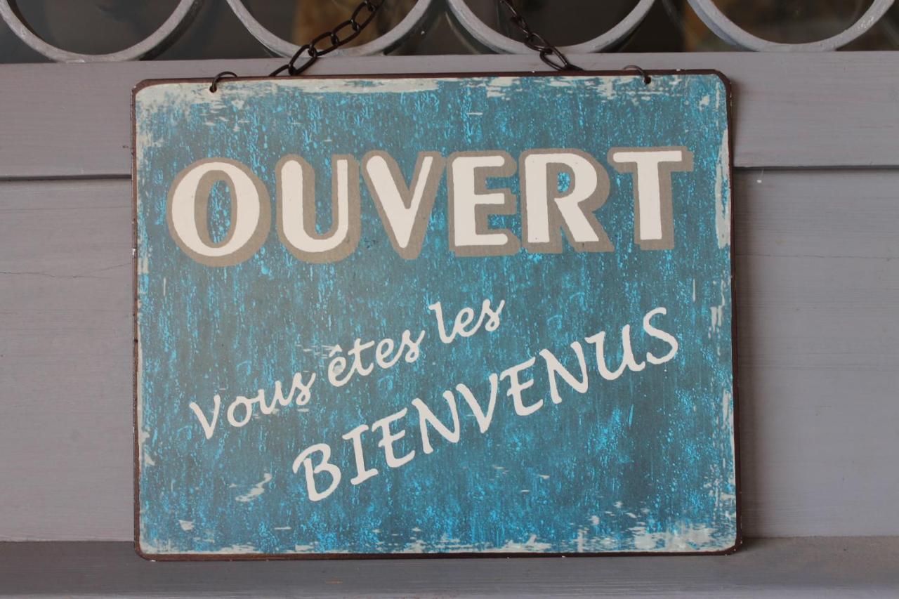 Au Pied Des Baous Bed & Breakfast Vence Exterior foto